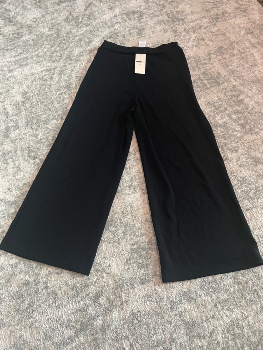 SHEIN Black Wide-Leg Trousers
